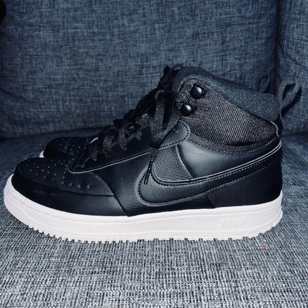 Nike Men’s Shoes Court Vision Mid Wintr